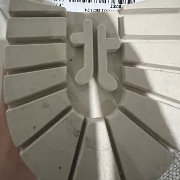 Kusurlu Ayakkabının Tekrar Gönderilmesiyle Şaşırtan Alışveriş Deneyimi