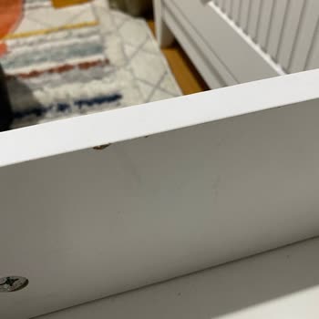 Defolu Ç**** Dolabı Ve Kaba Tavırlarla Mağduriyet