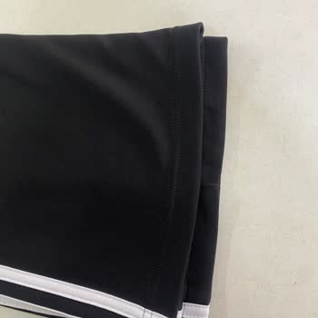 Adidas'tan Eşofman Fiyaskosu: İlgisizlik Ve Hayal Kırıklığı