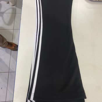 Adidas'tan Eşofman Fiyaskosu: İlgisizlik Ve Hayal Kırıklığı