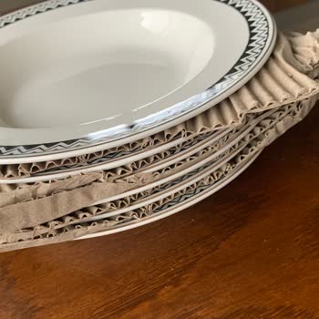 Karaca'dan Gelen Hayal Kırıklığı: Yanlış Ve Kusurlu Ürünler