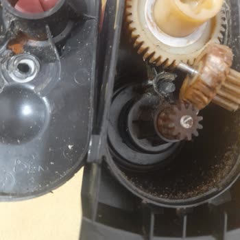 Paslanmış Parça Ve Yetersiz Servis Hizmeti