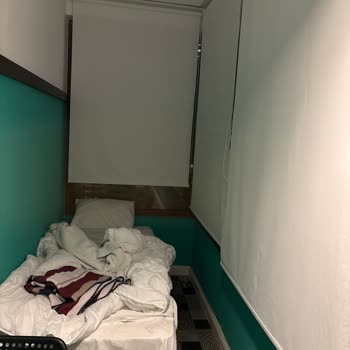 Amatör Yönetim, Rezil Olan Tatil