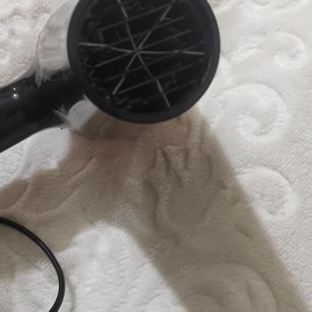 Sinbo Saç Kurutma Makinesi Elimde Patladı