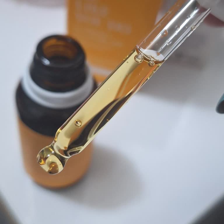 Gratis'ten Aldığım Serumun Dayanılmaz Kokusu Ve Renk Sorunu