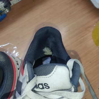 Kısa Sürede Deforme Olan Ayakkabı: Üretim Hatası Mı?