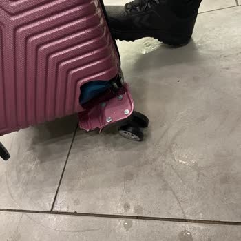 Valiz Hasarı Ve İlgisizlik