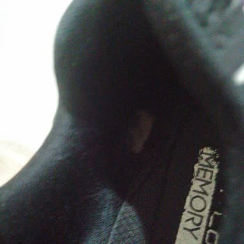 Skechers Ayakkabılarda Yırtılma Ve Koku Sorunu