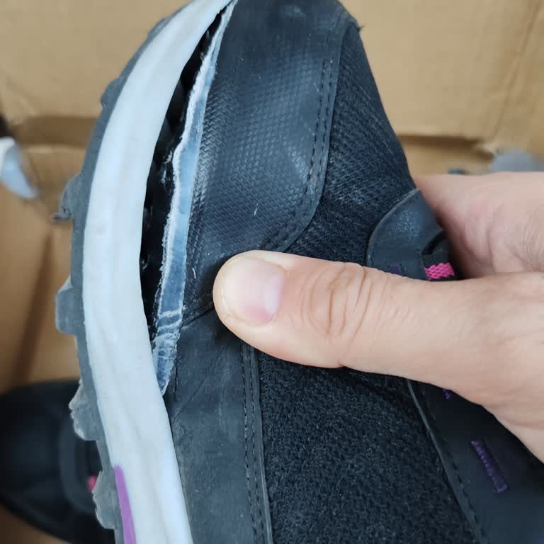 Hummel Outdoor Botun Taban Açılması: Kullanıcı Hatası Mı Üretim Hatası Mı?