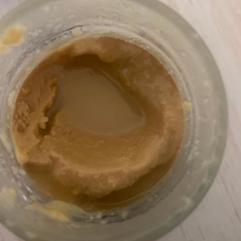 Taş Gibi Fıstık Ezmesi: Akışkanlık Nereye Kayboldu?