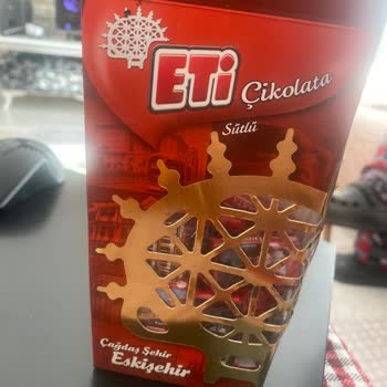 Son Kullanma Tarihi Geçmemiş Çikolatada Kurt Ve Küf Şoku