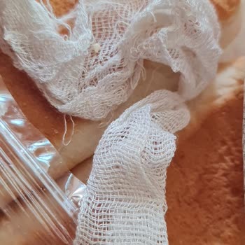 Migros Sanal Market'ten Gelen Sandviç Ekmeğinde Şok Edici Sargı Bezi