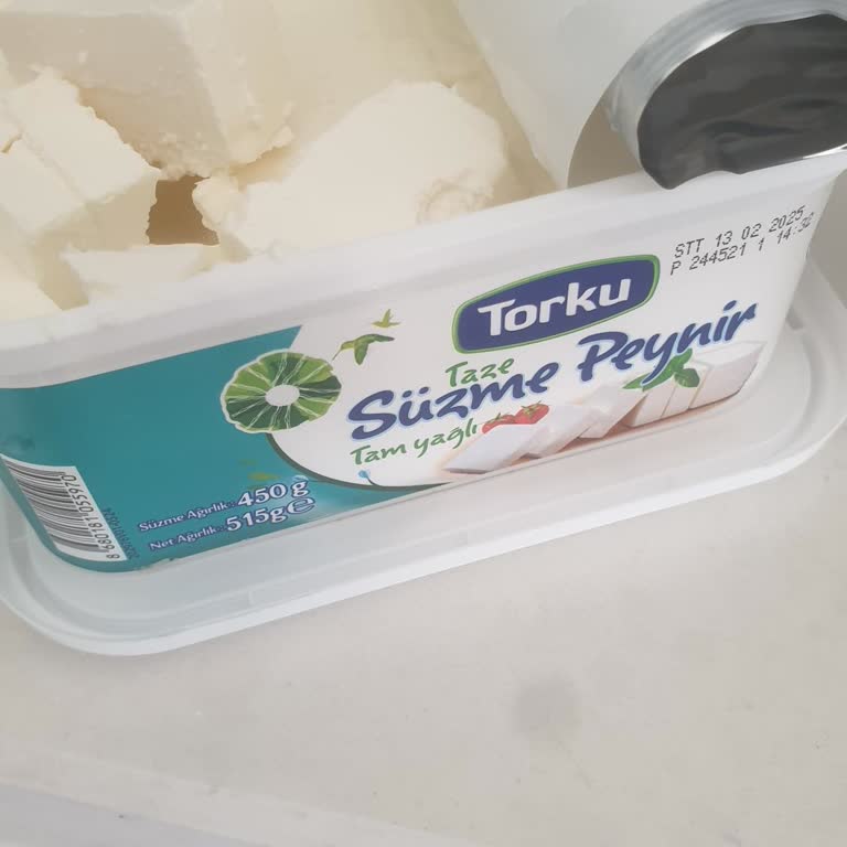 Torku Süzme Peynirde Koku Ve Sararma Sorunu