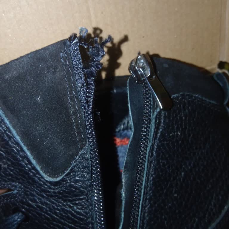 Bot Fermuarı Sorunu ve Müşteri Hizmetleri Değerlendirmesi