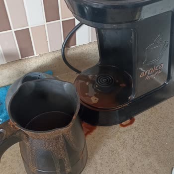 Kahve Makinesi Sorunu: Taşma Ve Güvenlik Endişesi