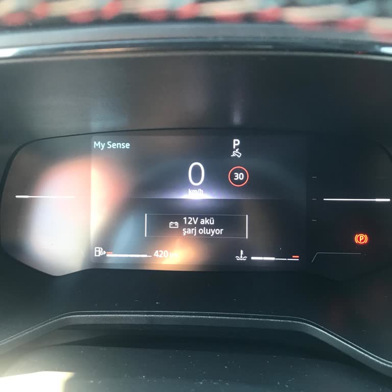 Sıfır Araçta Akü Sorunu Ve Arıza Lambası Şoku