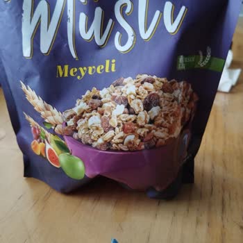 Müslinin İçinden Çıkan Plastik Madde Şoku