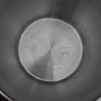 İlk Kullanımda Kararan Düdüklü Tencere Hayal Kırıklığı Yarattı