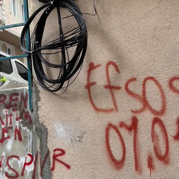 Kablolama Kaosu: Güvenlik Ve Estetik Sorunu