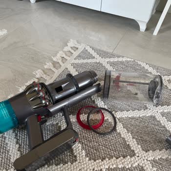 Dyson'da İlk Temizlikte Karşılaşılan Sorun