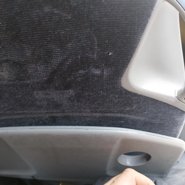 Kötü Hizmet Ve Rahatsız Edici Yolculuk Deneyimi