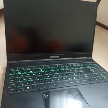 Monster Abra A5 Ekran Sorunu