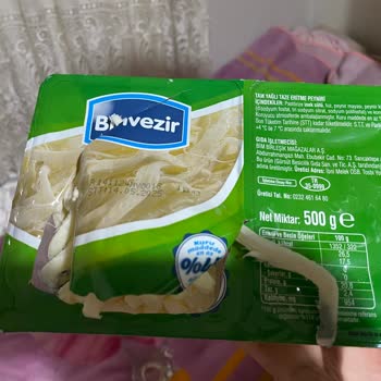 BİM Taze Olması Gereken Peynirde Küf Sorunu