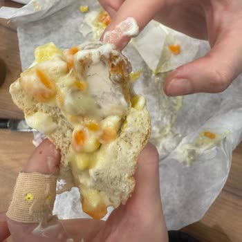 Yemeksepeti Küflü Hamburger Ve Yetersiz Çözüm