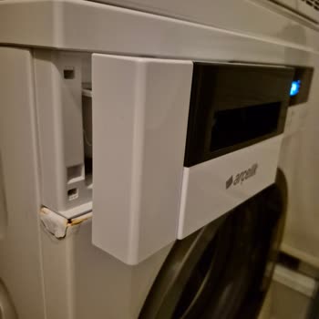 Arçelik Çamaşır Makinesinde Paslanma Ve Su Kaçağı Sorunu