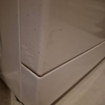 Arçelik Çamaşır Makinesinde Paslanma Ve Su Kaçağı Sorunu