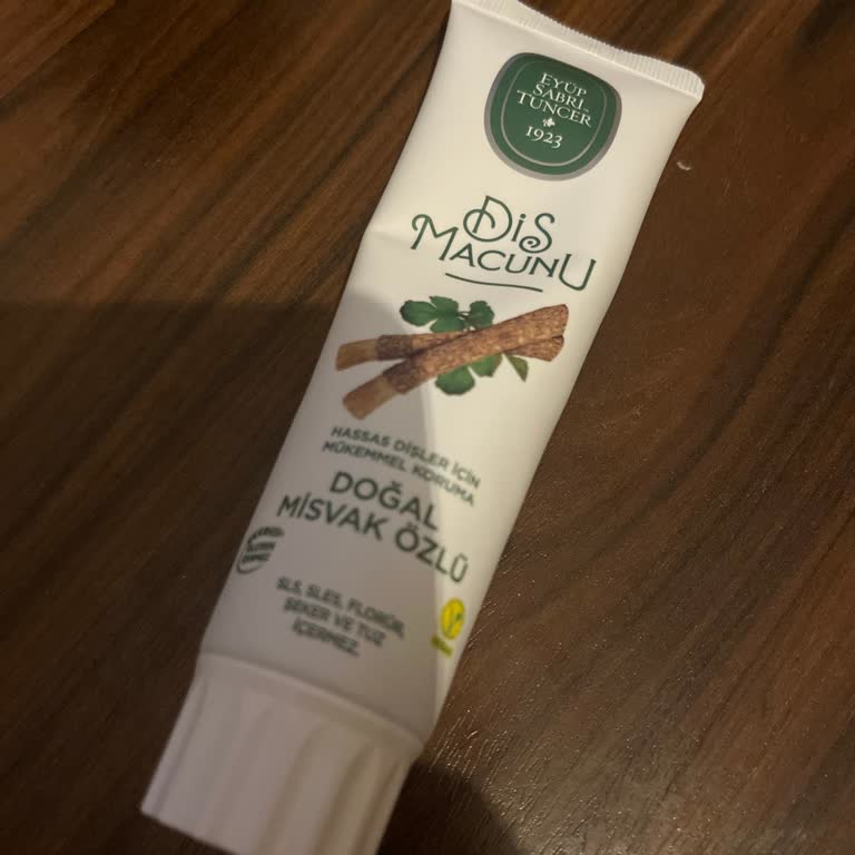 Eyüp Sabri Tuncer Diş Macunu: Koku Ve Etkisizlik Sorunu