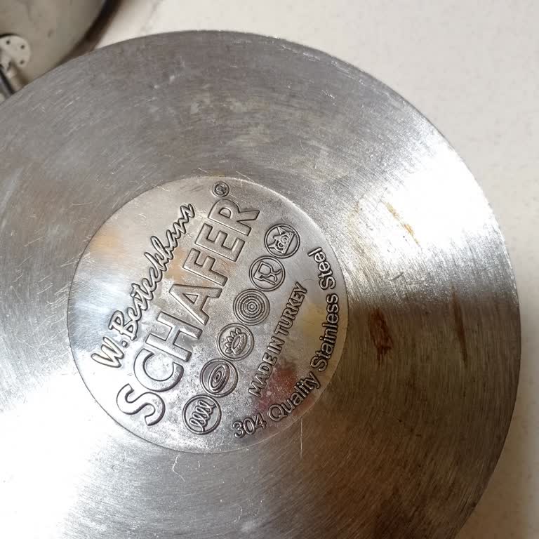 Paslanan Çelik Tencere Seti: Hayal Kırıklığı Ve Sağlık Riski