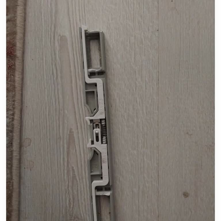 Klozet Kapağı Bağlantı Parçaları Sorunu