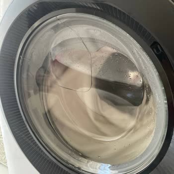 Çamaşır Makinesi Kurulumunda Su Sızdırma Ve Çatlak Cam Sorunu