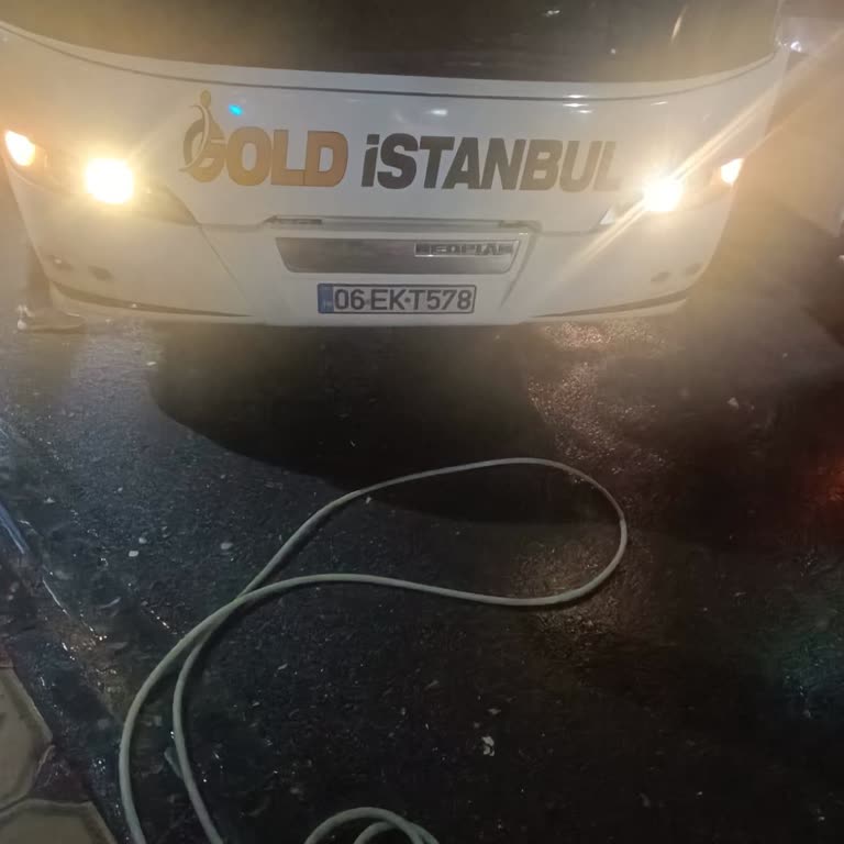 Otobüs Yolculuğunda Saygısız Muavin Ve Şoför Davranışı