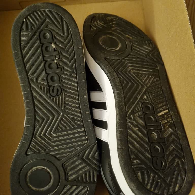 Adidas'tan İki Aylık Ayakkabı Teslimat Ve İade Karmaşası