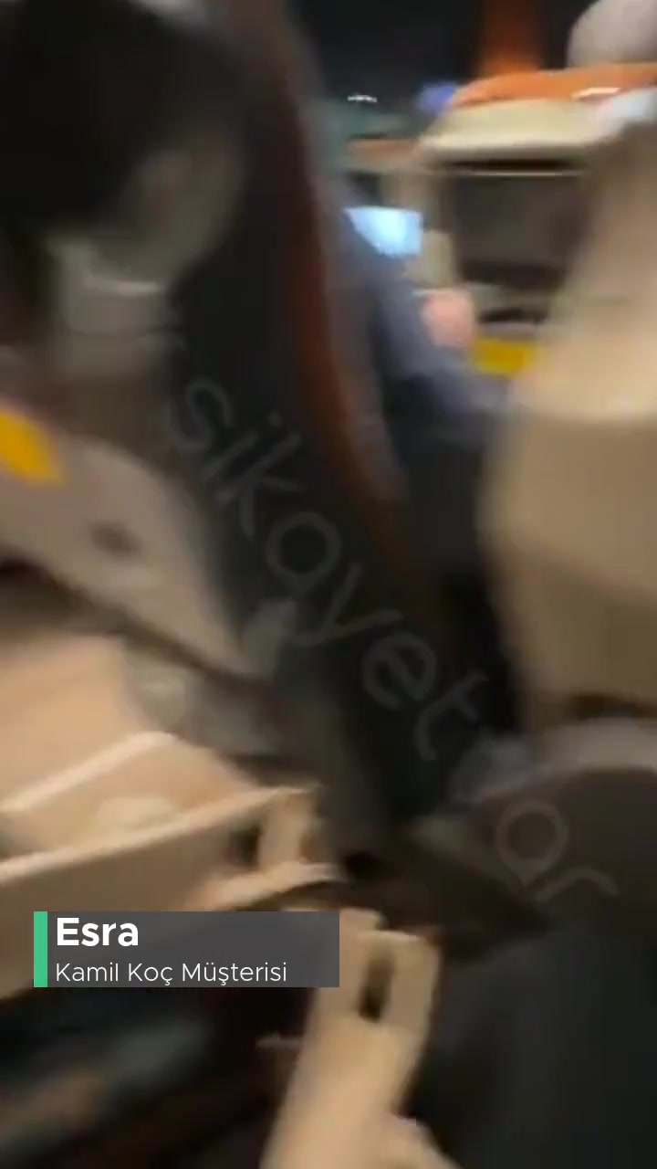 Kamil Koç Eski Otobüs, Kırık Ekranlar, Dar Koltuklar! videonun kapak resmi