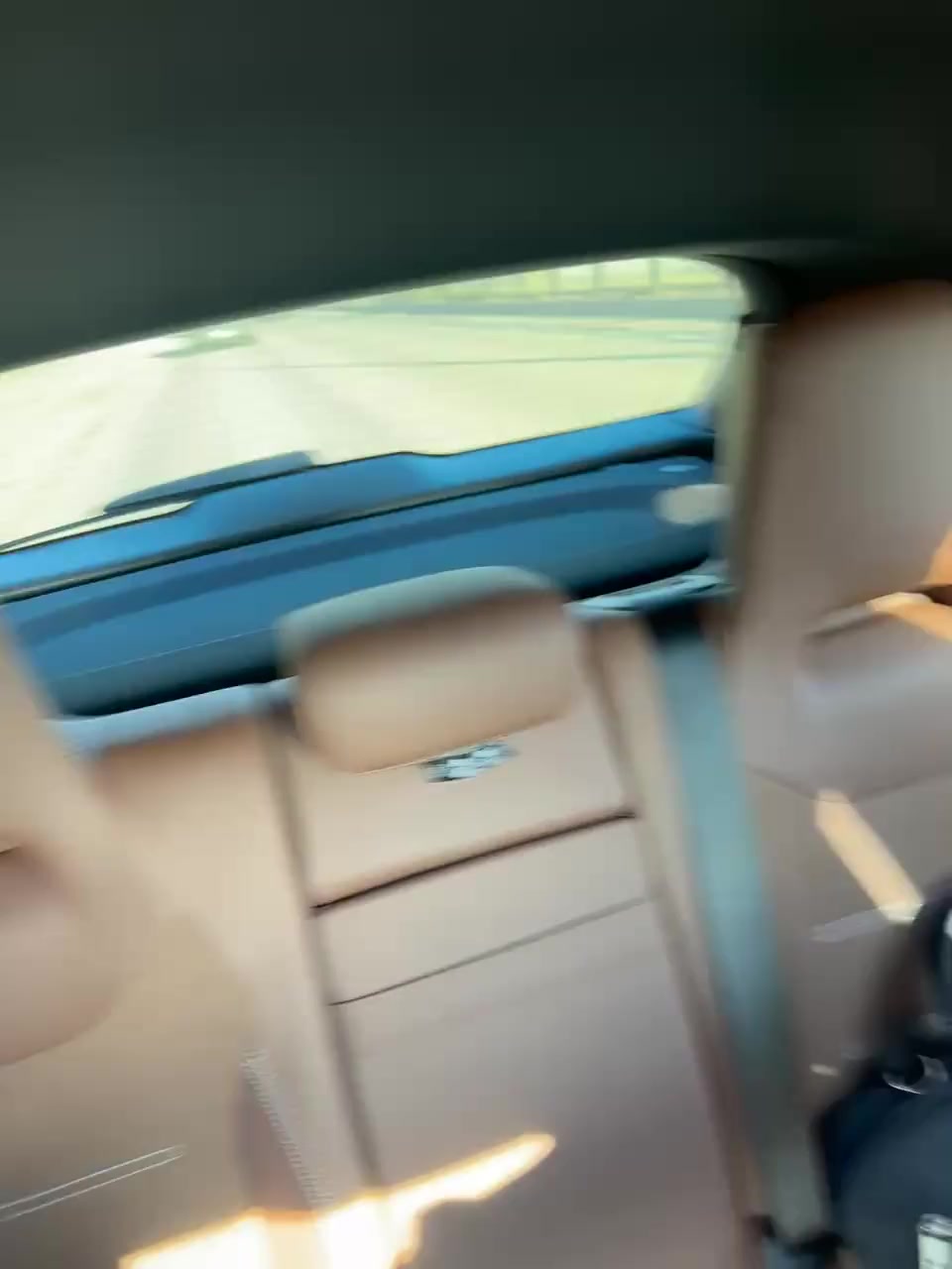 Geräusche aus Rücksitzen und Kofferraum bei Mercedes A200 FL trotz Werkstattbesuch Videovorschaubild