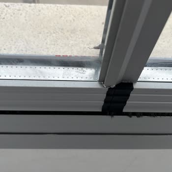 Mutlu Cam Balkon (Ankara) Oyalaması