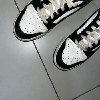 Garanti Süresine Rağmen Ayakkabı Tabanı Paramparça Oldu