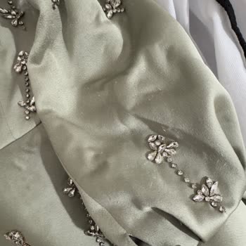 Sisdreess Mutlu Günümde Elbisesiz Kaldım!