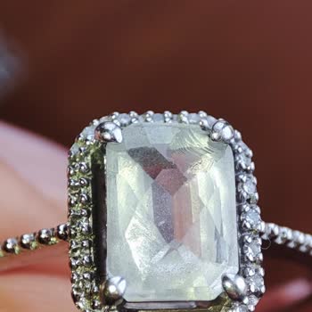Blue Diamond'dan Aldığım Baget Taşının Renk Sorunu Ve Hizmet Eksikliği