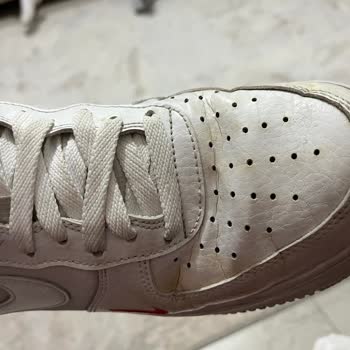 Nike Ayakkabıda Hızlı Yıpranma Ve Sararma Sorunu