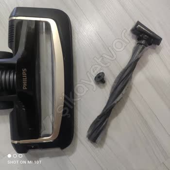 Philips Aqua 9000: Sürekli Kırılan Süpürme Başlığı