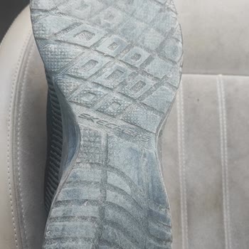 Skechers Ayakkabının Kısa Sürede Aşınması Ve Yetersiz Mağaza Desteği