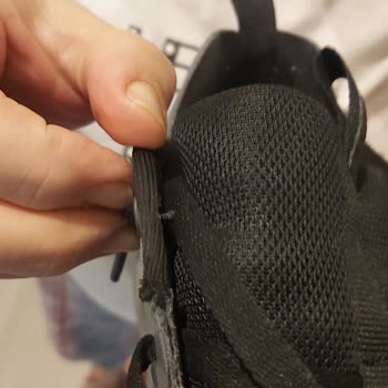 Skechers Ayakkabıda Açılma!