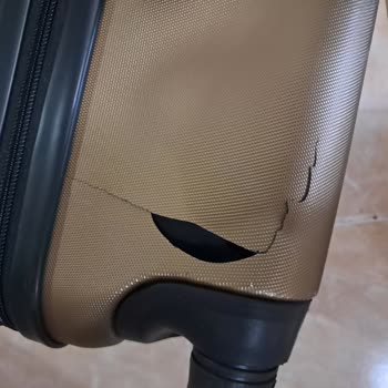 Süha Turizm İle Bavul Hasarı Ve İlgisizlik