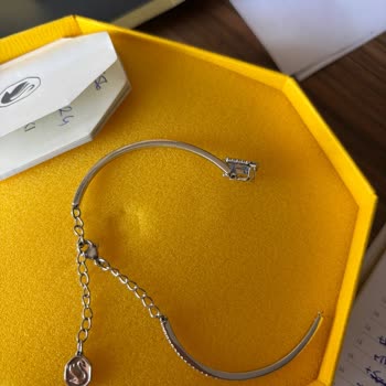 Swarovski Bileklik Kopma Sorunu Ve Yetersiz Müşteri Hizmeti