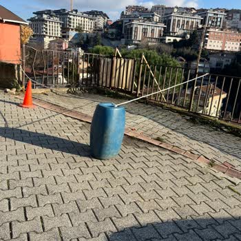Üsküdar Belediyesi Çengelköy'de Haksız Park Yeri İşgali