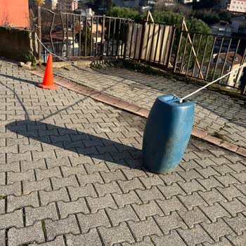 Üsküdar Belediyesi Çengelköy'de Haksız Park Yeri İşgali